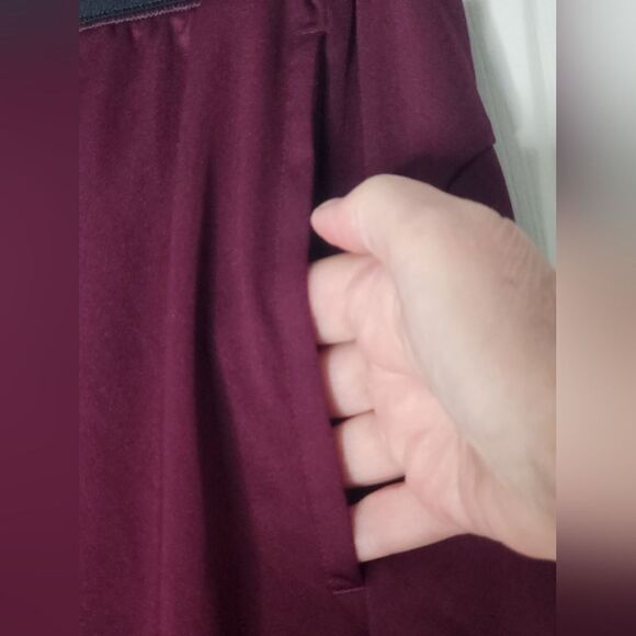 Adidas M Burgundy Logo Elastic Waist Cord Pockets Men's Sport Shorts - Picture 5 of 9